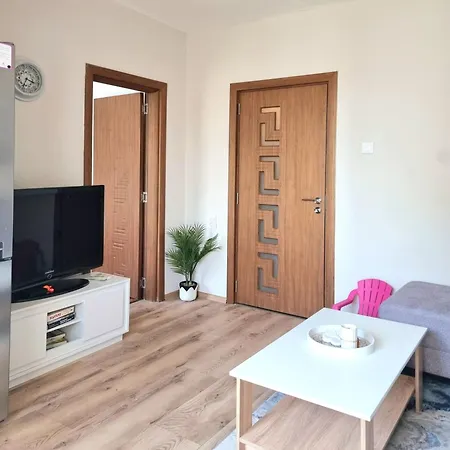 Compact Next To Troikata Square Apartmán Burgas City